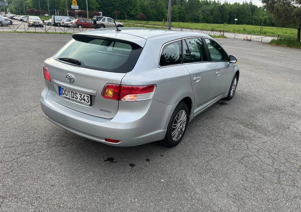 Toyota Avensis cena 33999 przebieg: 169980, rok produkcji 2009 z Tarnów małe 631